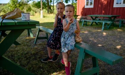 Elle och Frida Nuutinen.