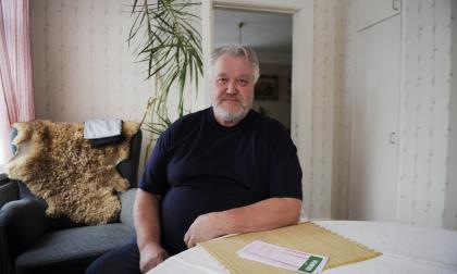  *** Local Caption *** @Bildtext:Bildtext: Kenneth Ramsdahl har spelat på stryktipset tillsammans med sin kusin i över 30 år. Nu kan det vara slut på det om inte landskapsregeringen och Veikkaus hittar en lösning på problemet.@Normal:@Foto:Foto: Kevin Eriksson