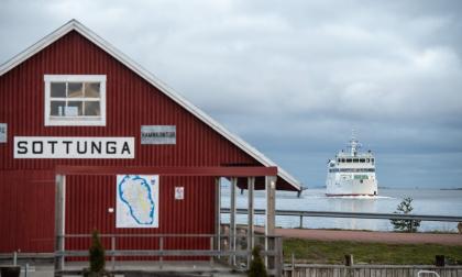 081122 , 08112022 , 20221108 , Sottungahamn, Sottunga Kommun , Gudingen , skärgårdstrafik , färja , skärgårdsfärja Salteriet , skärgård