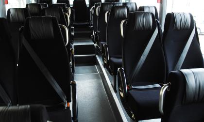 Miljöbuss, stadsbuss, röde orm, mittgång, buss