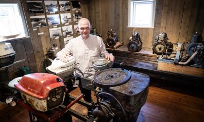 Johan Bergman säger att det har funnits en efterfrågan på att se båtmotorerna.