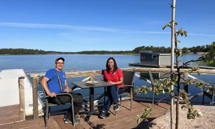 Conny Sahlin och Grace Garcia-Sahlin driver Lolo´s Seaside kafé och restaurang. Deras hamburgare har nu utsetts till en favorit bland HBL_s läsare.