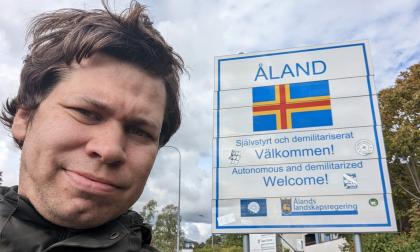 Trots att han sett Mariehamn hundratalsgånger från fartygsdäck, är det inte ofta Alexander Williamson klivit i land.