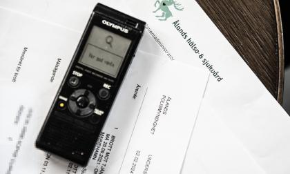 ”I samband med utredningen har det framkommit att inget brott har begåtts”, skriver polisen och avslutar ärendet.
