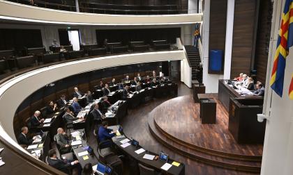 Runt 13.472 euro per lagtingsstol lade partierna på valkampanjerna inför fjolårets val. Det visar landskapsrevisorernas sammanställning av valfinansieringen. 