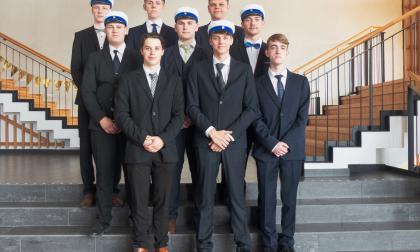 @Mellanrubrik:RörmontörerÖversta raden från vänster: Hampus Jansén, Mattias Söderbo och David Voroncovs. Mellersta raden: Leon Sjölund, Maximilian Mervineva och Kaspars Biksons. Nedre raden: Alarik Söderlund, Anders Laine och Samuel Holmström.