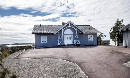 Det här huset på Örnvägen gick för 464.000 euro. Hülya Tokur-Ehres