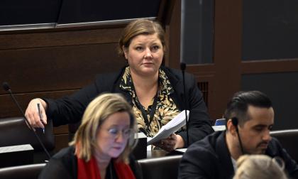 Politiker och partier behöver ta ansvar för att hindra spridning av desinformation, sade civilminister Ingrid Zetterman (Lib) under lagtingets frågestund under måndagen. <@Fotograf>Robert Jansson
