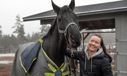 Malin Mattsson tillsammans med sin ögonsten Diviero – kallad Diego till vardags.