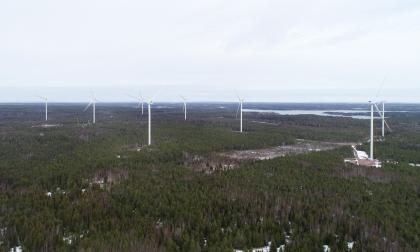 Ljudnivån från vindkraftverken i Långnabba, Eckerö har varit föremål för diskussion. I våras lämnades ett medborgarinitiativ till kommunen. <@Fotograf>Robert Jansson