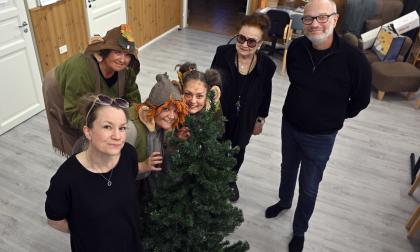 Julia Westerberg, Viveka Karlsson, Erika Ståhlman, Sanna Boman och Synnöve Westerberg bjuder in till en sagoföreställning.