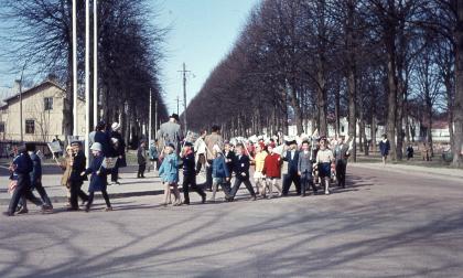 Paraden på fotot i förra ”Backspegeln” (26.2) firade att Mariehamn fyllt 100 år. 