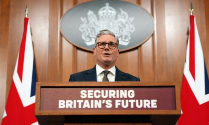 Storbritanniens premiärminister Keir Starmer meddelade i går att parlamentet skulle debattera en räddning av landets sista stålfabrik på lördagen.