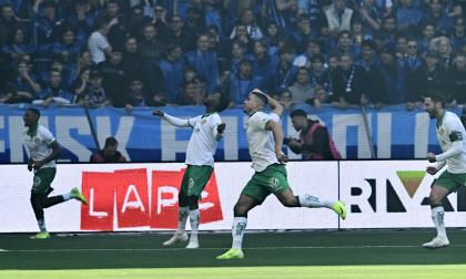 Hammarby firar efter Jusef Erabis 1–0-mål mot Djurgården.