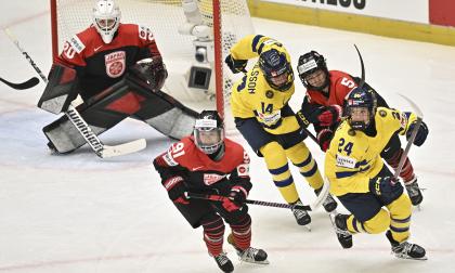 Sverige slog Japan med 2–0 i VM.