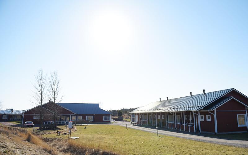 sommarängen, kökar, äldreboende, trädgård,  *** Local Caption *** @Bildtext:Här mellan Sommarängen och Sommarlängan kommer den nya trädgården att ligga.@Foto:Foto: Joakim Holmström