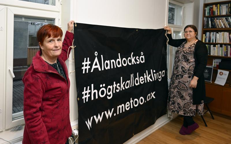 291122 , 29112022 , 20221120 , 5år sen Metoo , fr vänster Mia Hanström , Jane Carlsson projektledare jämställd skola och fritid för Ålands feministparaply