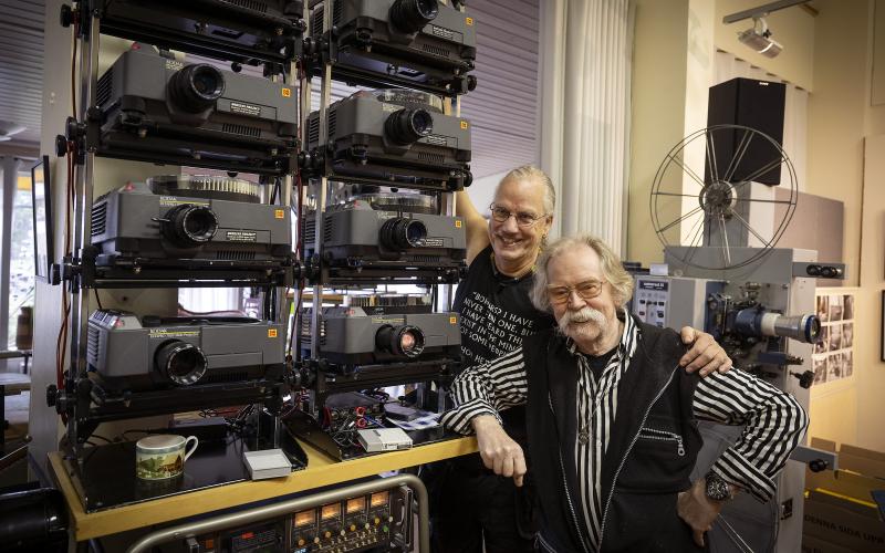 Miq Bohlin, Gåva till Ålands fotografiska museum, bildspel, diaprojektorer, Olle Strömberg