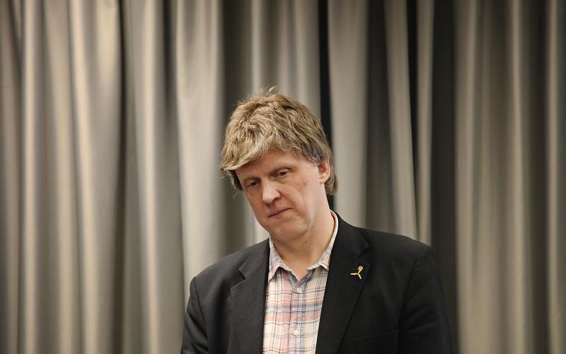 Ålands Landskapsregering, Vindkraft, Presskonferens om  vindkraftsstöd, Henrik Lindqvist *** Local Caption *** @Bildtext:Allt prat om miljön och klimatet är bara tomt prat, säger en mycket besviken Henrik Lindqvist.@Foto:Foto: Daniel Eriksson