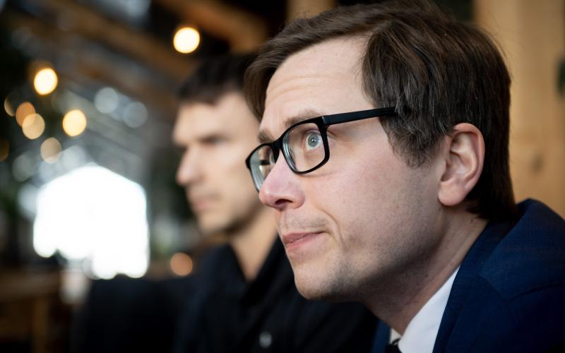 Driftsentreprenören har en skyldighet att bedriva trafik trots strejken, menar Christian Wikström (Ob).