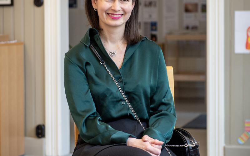Julia Artemnko tycker att det är bra att det finns ett ställe som Kaffeklubben.@Normal_indrag:<@Fotograf>Hülya Tokur-Ehres