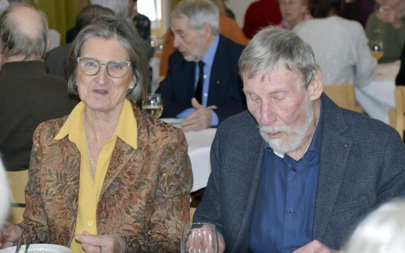 Berit Paulsson och Uffe Andersson deltog med stor glädje i födelsedagskalaset.