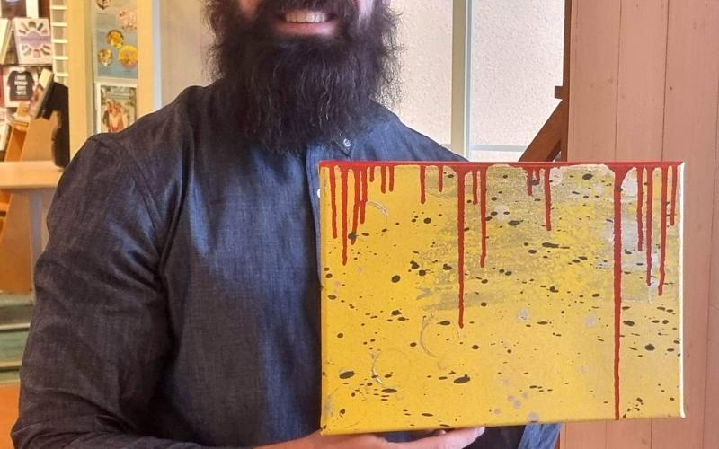 Naturen och rymden är två områden där Christopher Rydberg hämnar inspiration. Den här tavlan heter “Yellow Moonspace”.