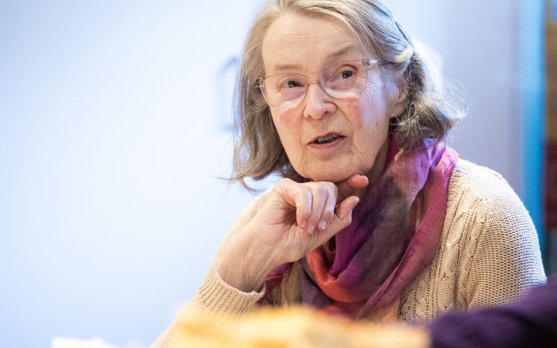 Elsbeth Jansson uppmanar alla att komma på påskmarknad till torget på onsdag.