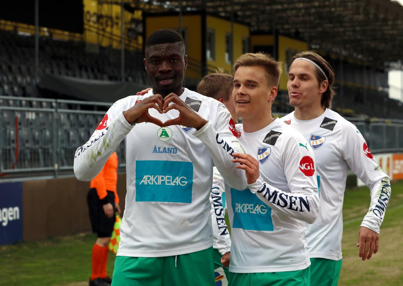 030521 , 03052021 , 20210503 , Fotboll , IFK Mariehamn , Honka-IFK *** Local Caption *** @Bildtext:Fotboll, Tipsligan, FC Honka IFK Mariehamn, Tehe Olawale @Foto:Foto: Juha Tamminen