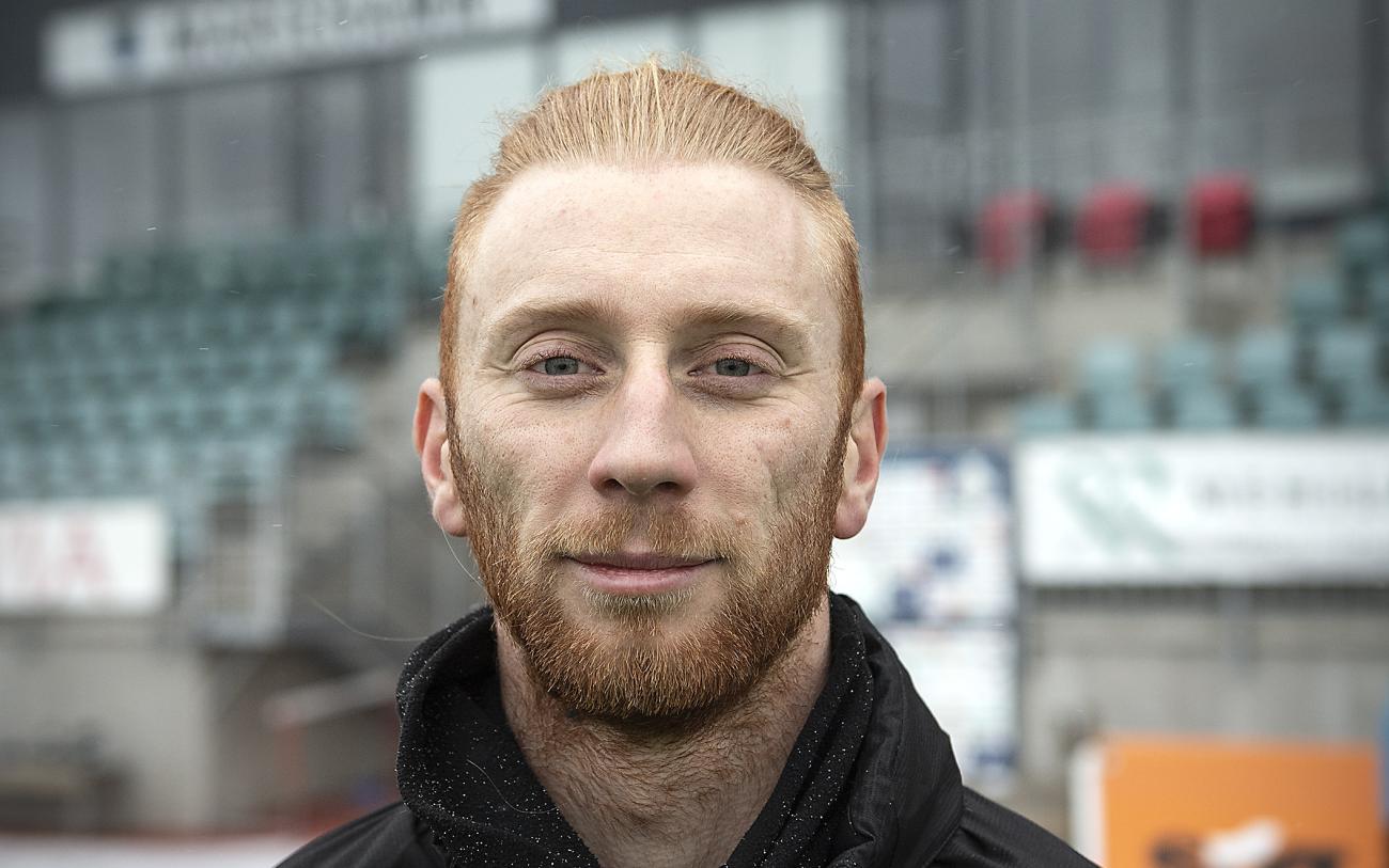 I helgen återvänder tidigare IFK Mariehamn-spelaren Calle Svensson till Åland – nu som sportchef för svenska division 2-klubben IK Sleipner.@