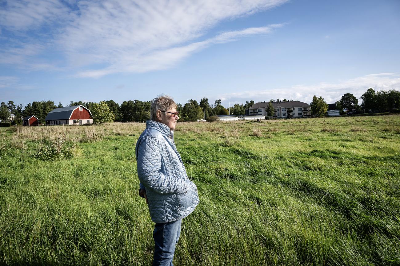 Maggie Holmberg drömmer om att en demensby ska byggas på granntomten.<@Fotograf>Daniel Eriksson